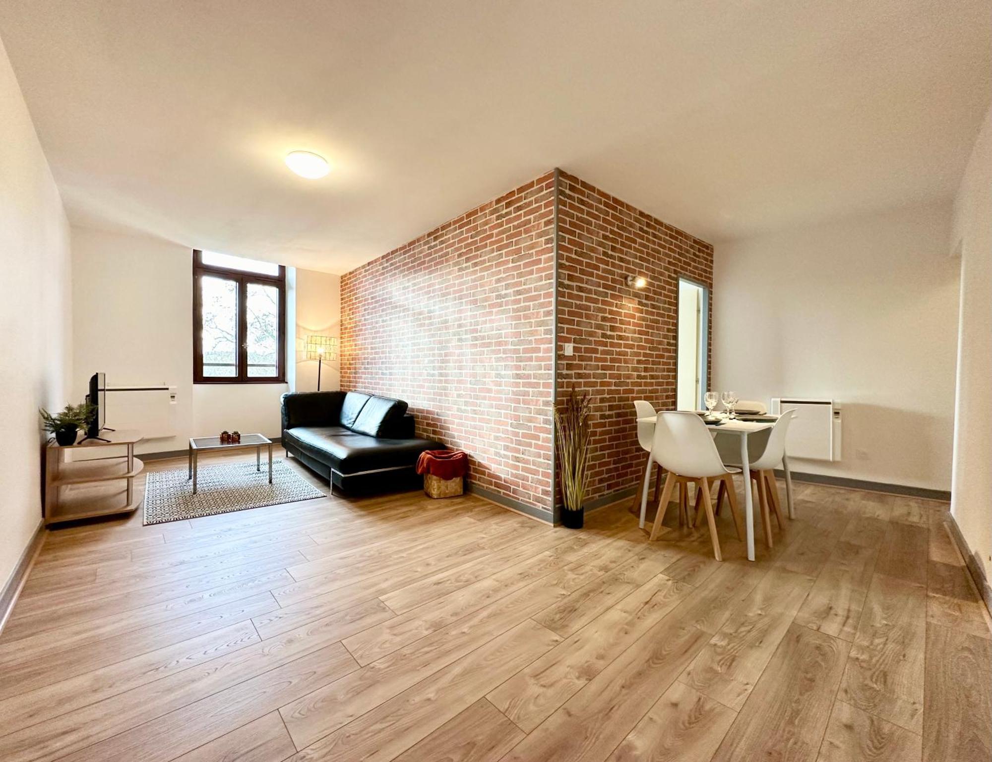 La Confluence - Vue Imprenable & Hyper Centre Apartment Mont-de-Marsan Exterior photo